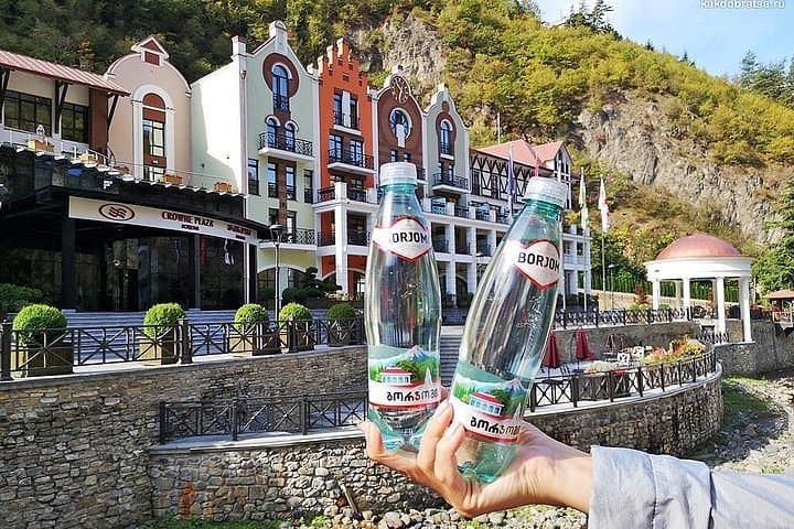 Мінеральна вода при панкреатиті: користь, шкода та рекомендації щодо вживання Мінеральна вода при панкреатиті: користь, шкода та рекомендації щодо вживання